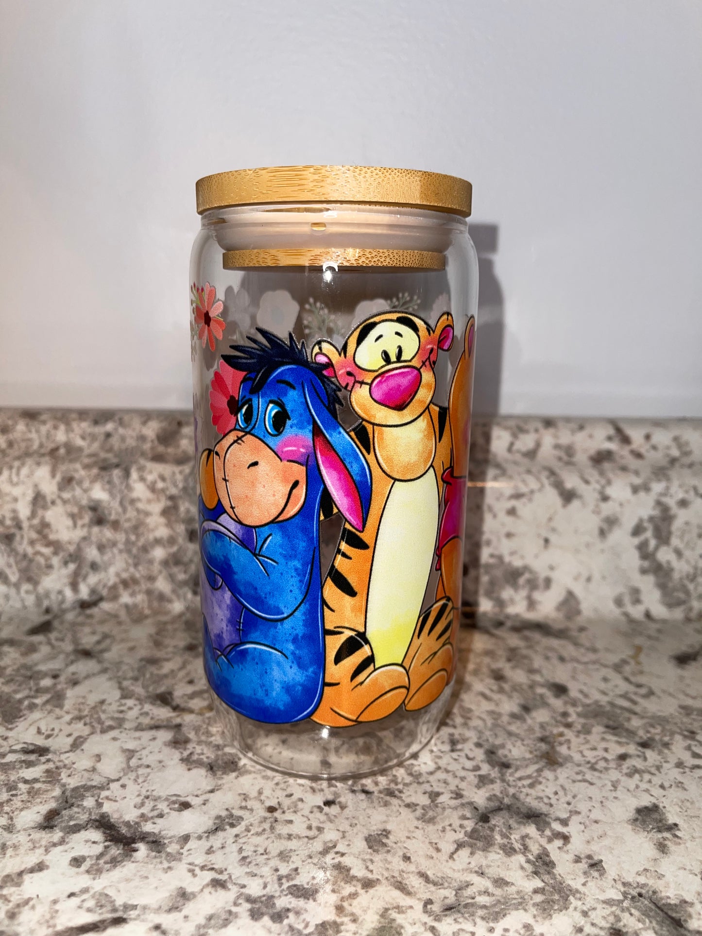 Pooh and Friends 16oz glass can