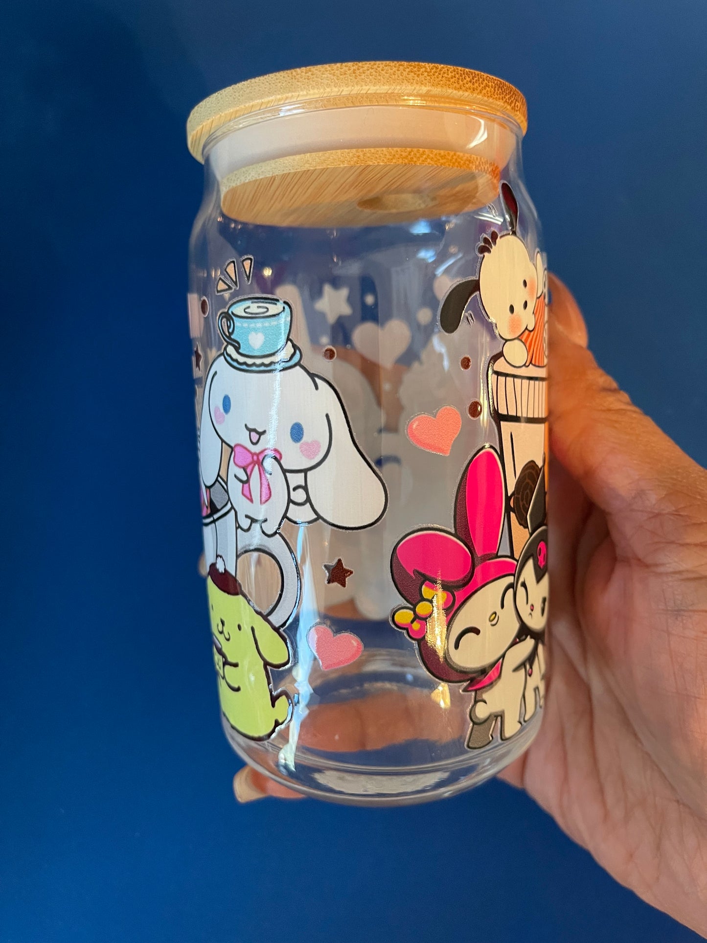 Kitty and Friends 16oz glass can